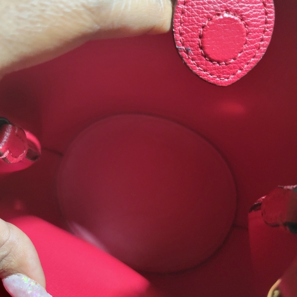 Authentic burberry crossbody bucket bag - Picture 2 of 7